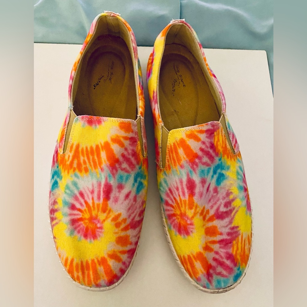 💰5/$25 Easy Street Comfort Wave Fresh Tie-dye Women's Slip-On Sneakers size 11